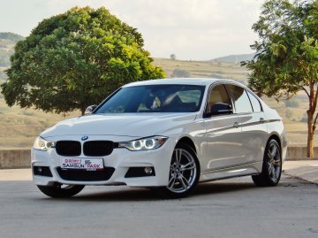 Samsun Park'dan 2013 BMW 3.16i M Sport - 184 PS - Beyaz İnci -